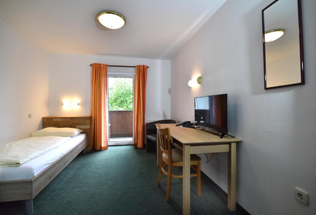 וויירג Hotel&Wirtshaus Sonne מראה חיצוני תמונה